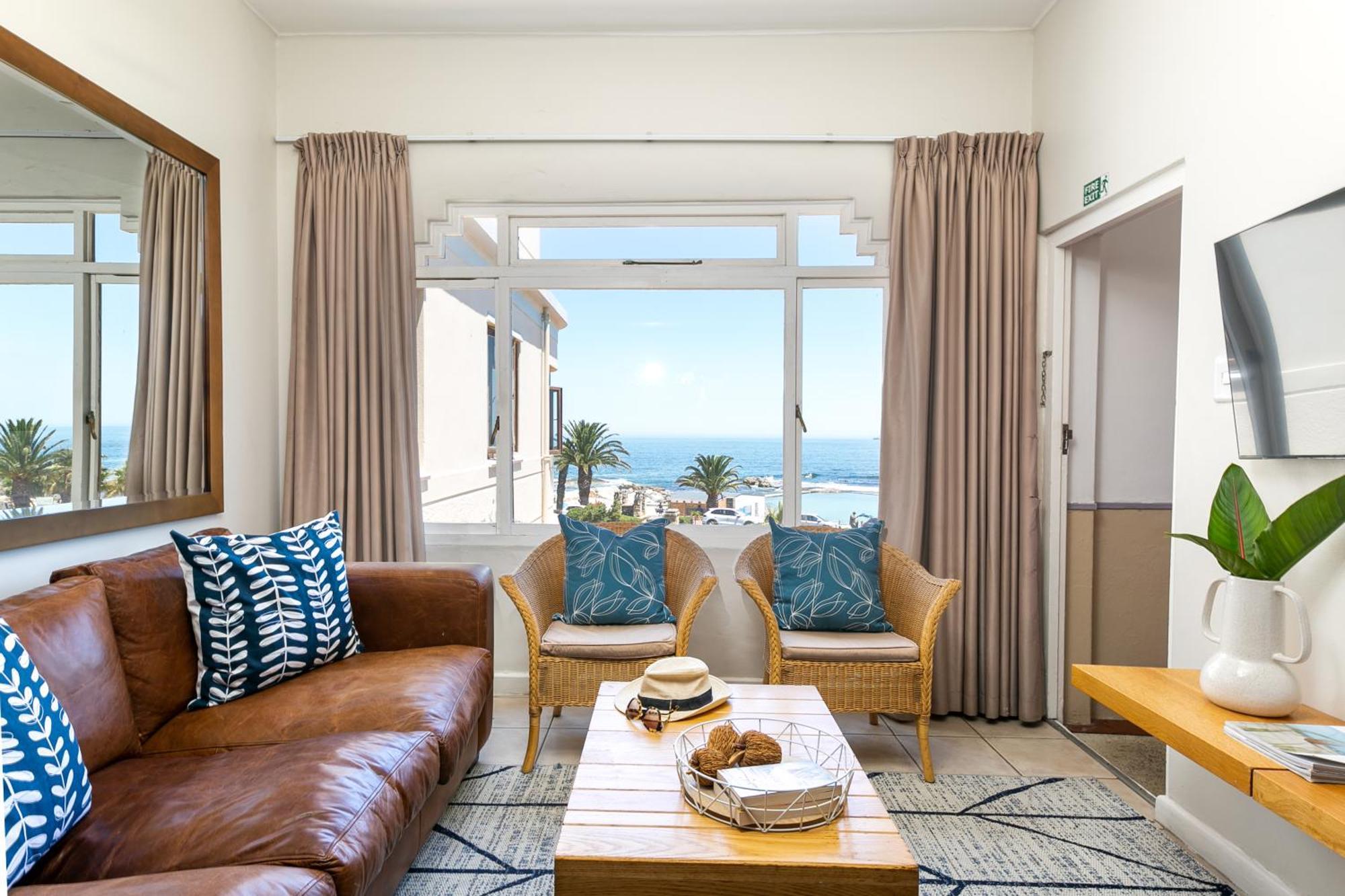 Camps Bay Village Apartments Kapstaden Rum bild