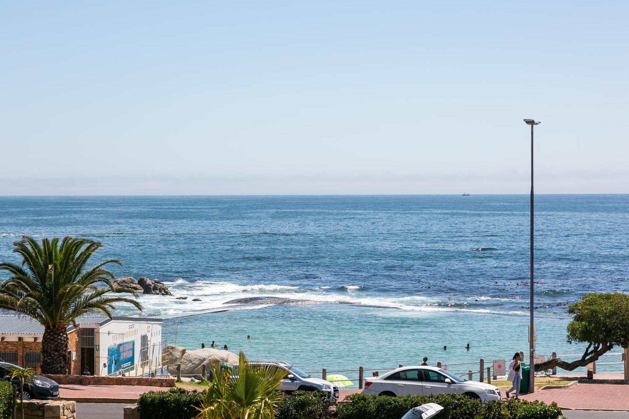 Camps Bay Village Apartments Kapstaden Rum bild