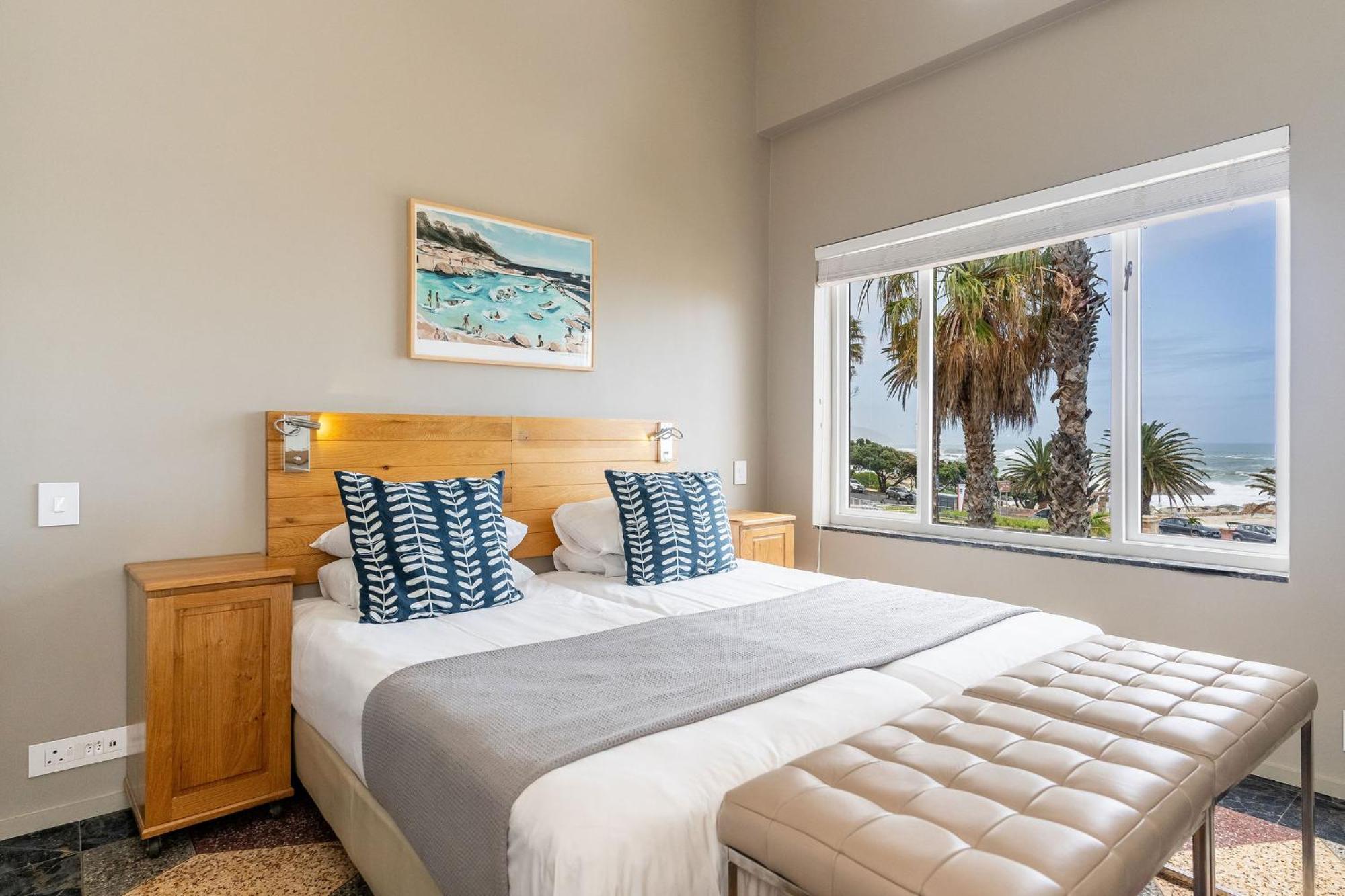 Camps Bay Village Apartments Kapstaden Rum bild
