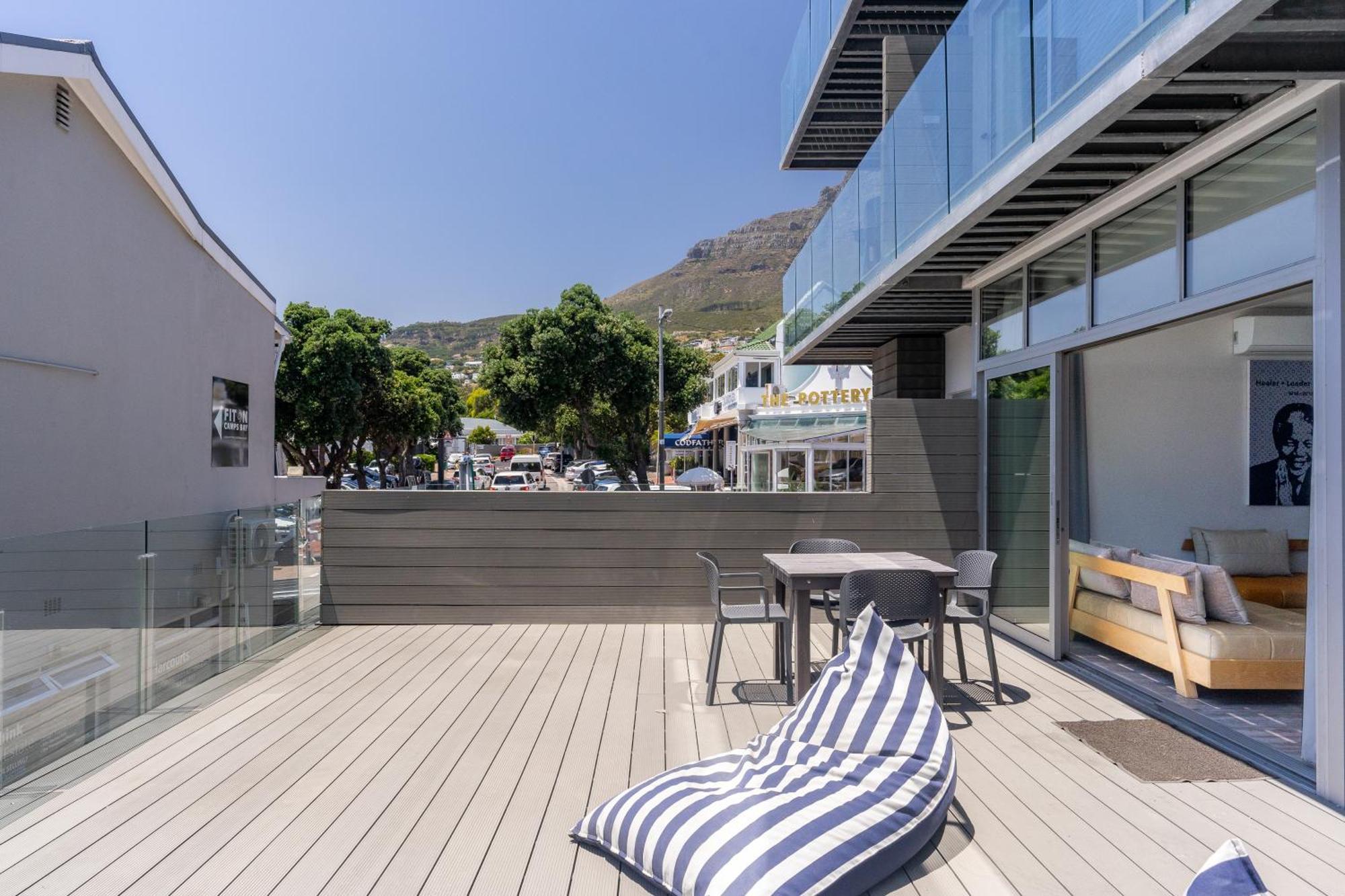 Camps Bay Village Apartments Kapstaden Rum bild
