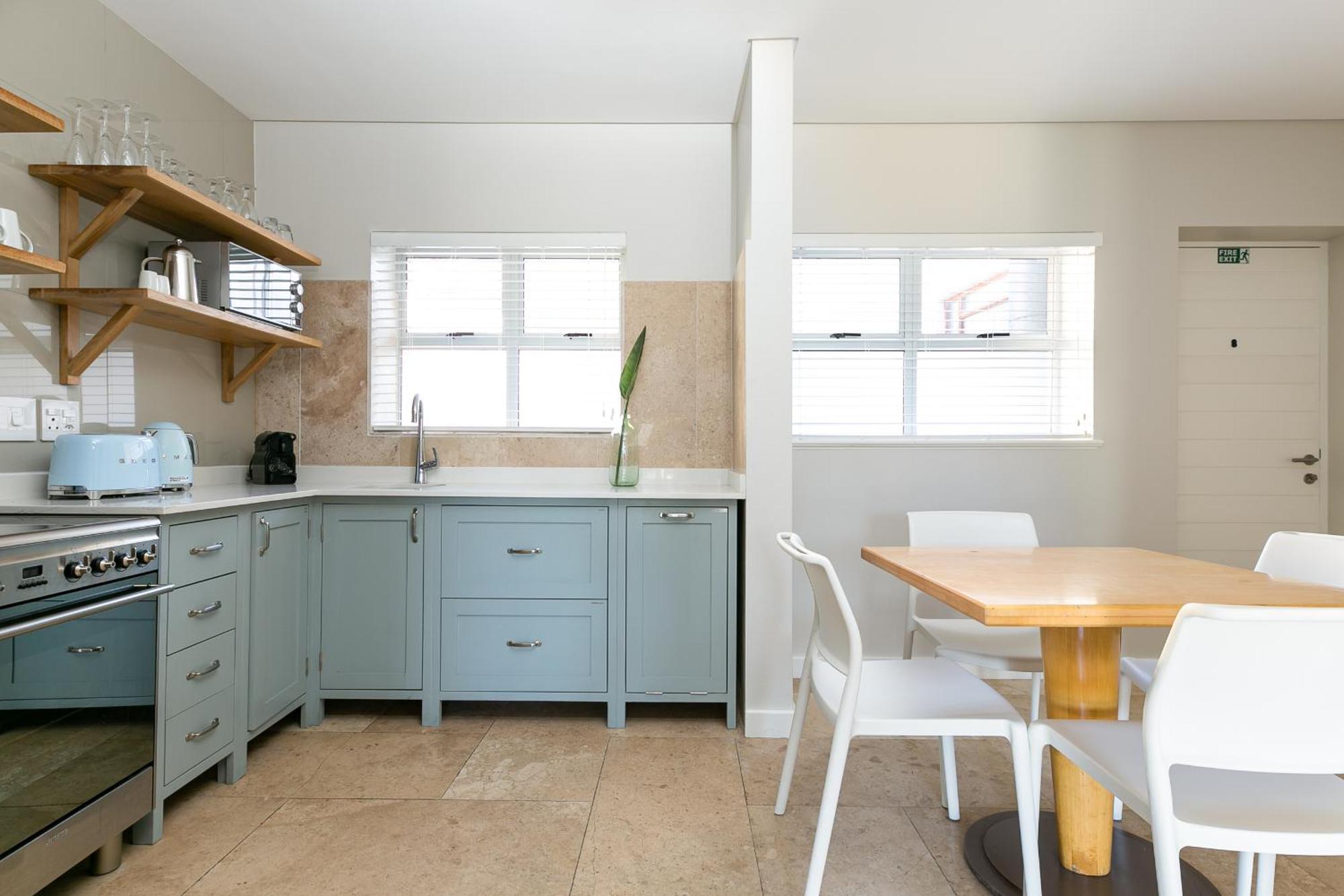 Camps Bay Village Apartments Kapstaden Rum bild