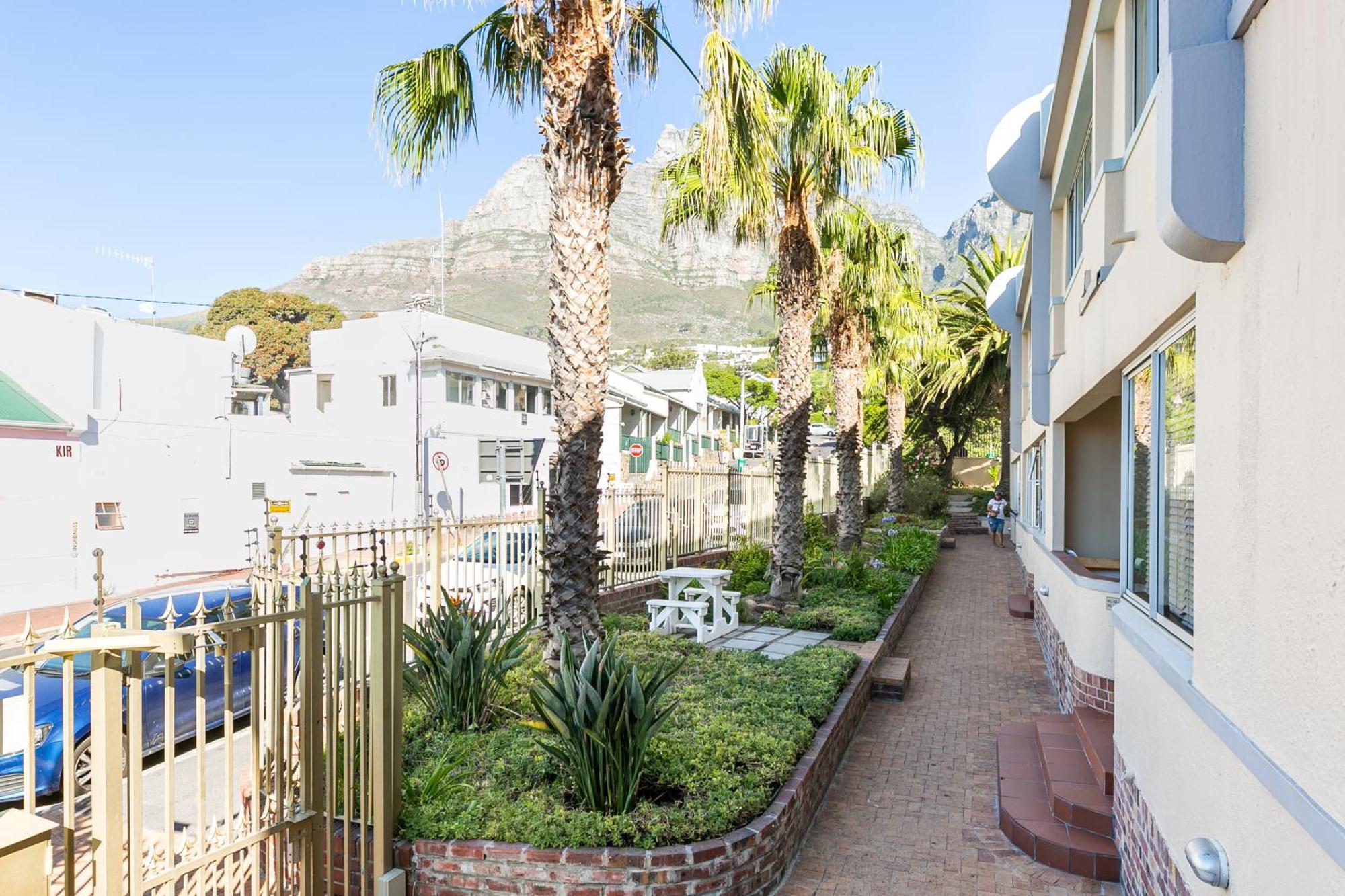 Camps Bay Village Apartments Kapstaden Rum bild