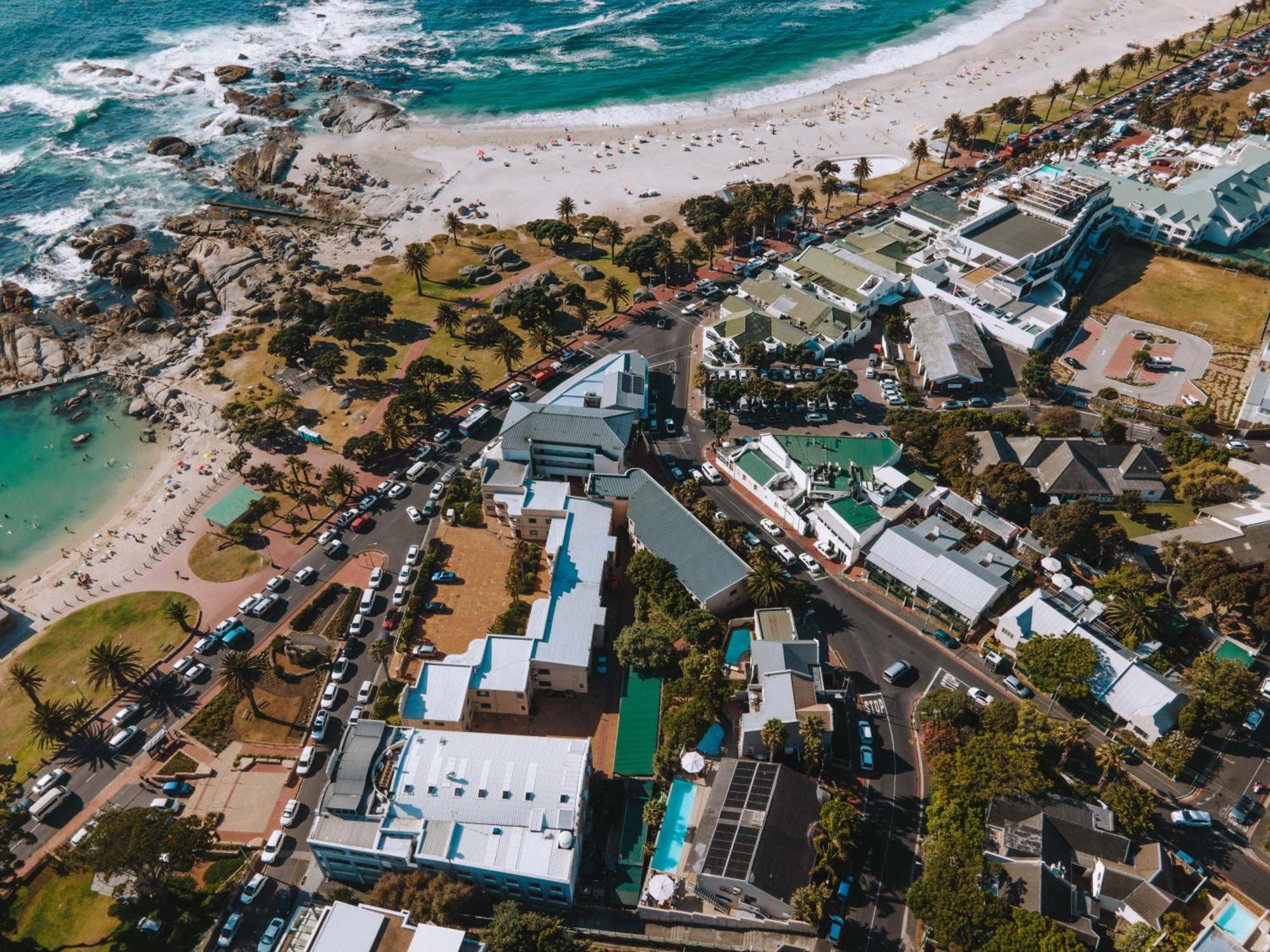 Camps Bay Village Apartments Kapstaden Exteriör bild